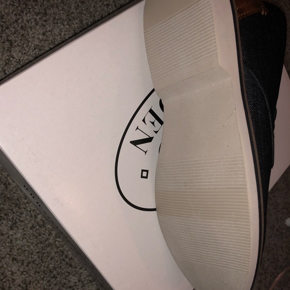 Brand New Boy Steve Madden - Picture 4 of 4